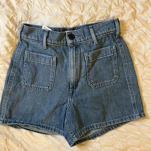 Aritzia mini shorts
